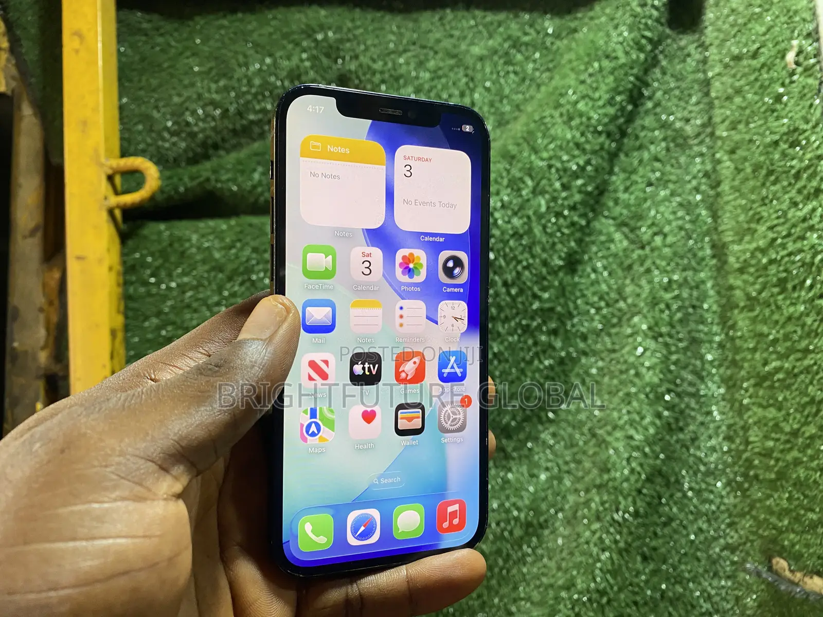 Apple iPhone 12 64 GB Black