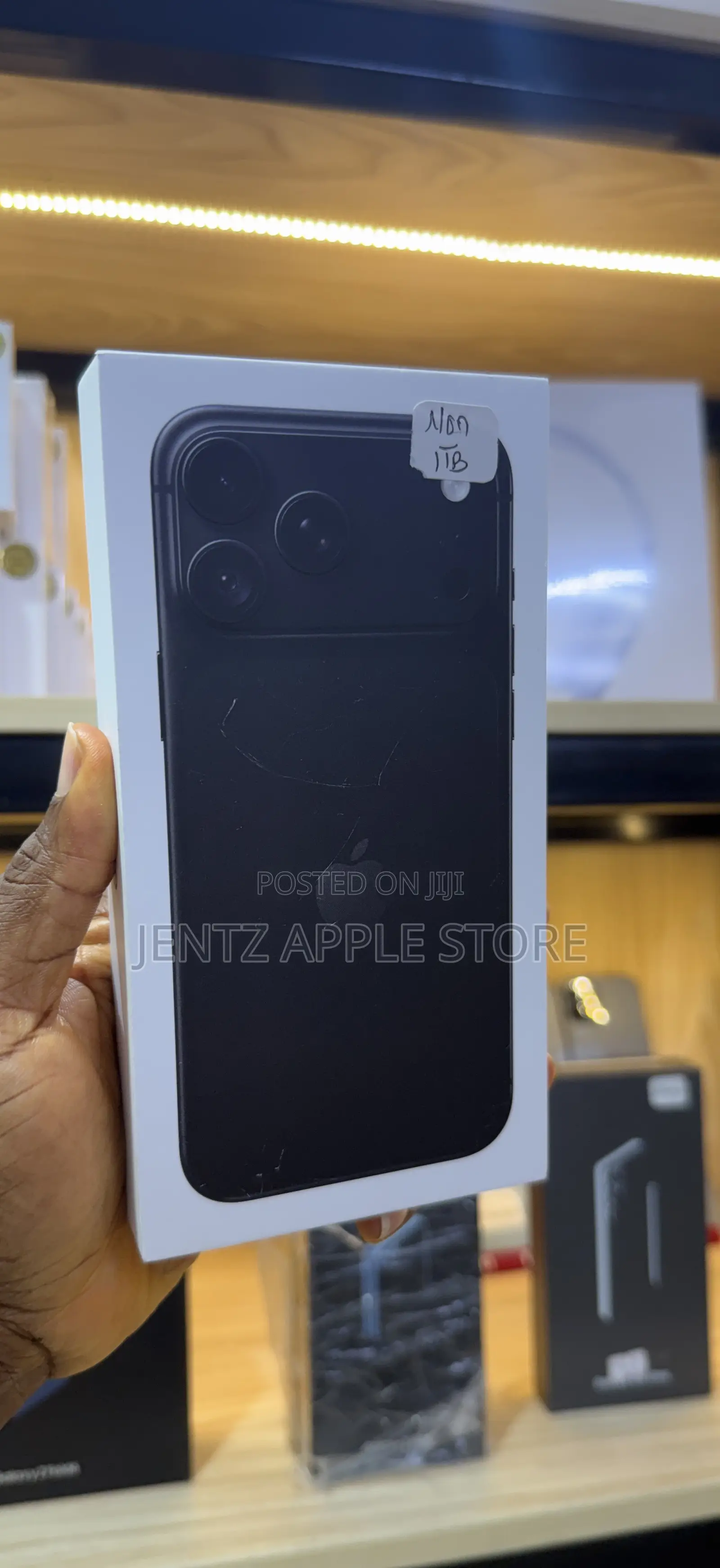 New Apple iPhone 18 Pro Max 1 TB Black