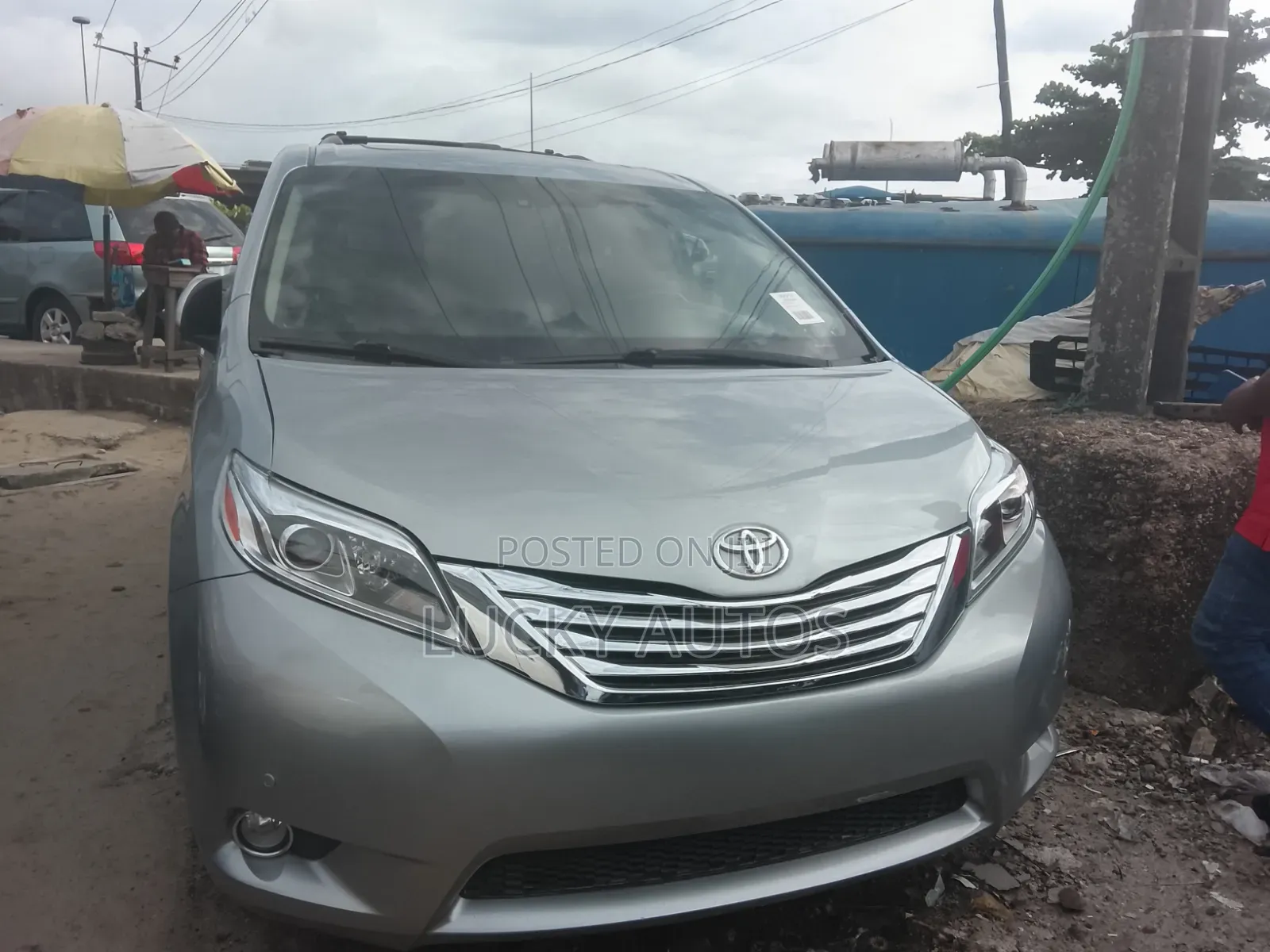 Toyota Sienna 2016 Silver