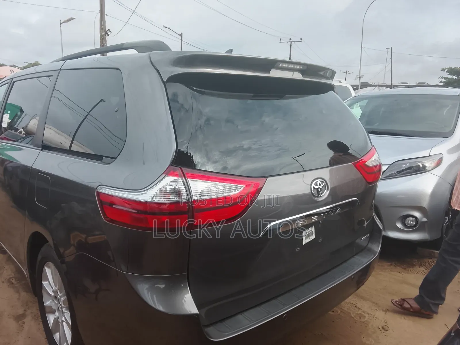 Toyota Sienna 2016 Gray