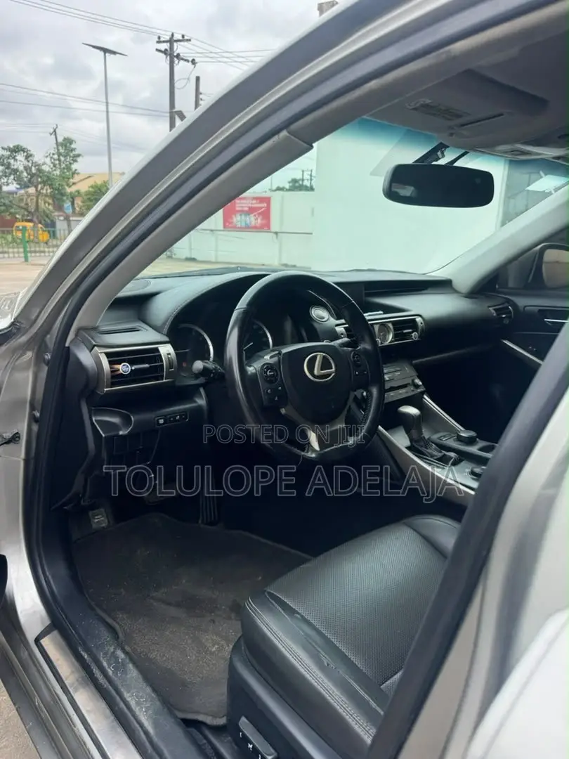 Lexus IS 250 2015 Gold
