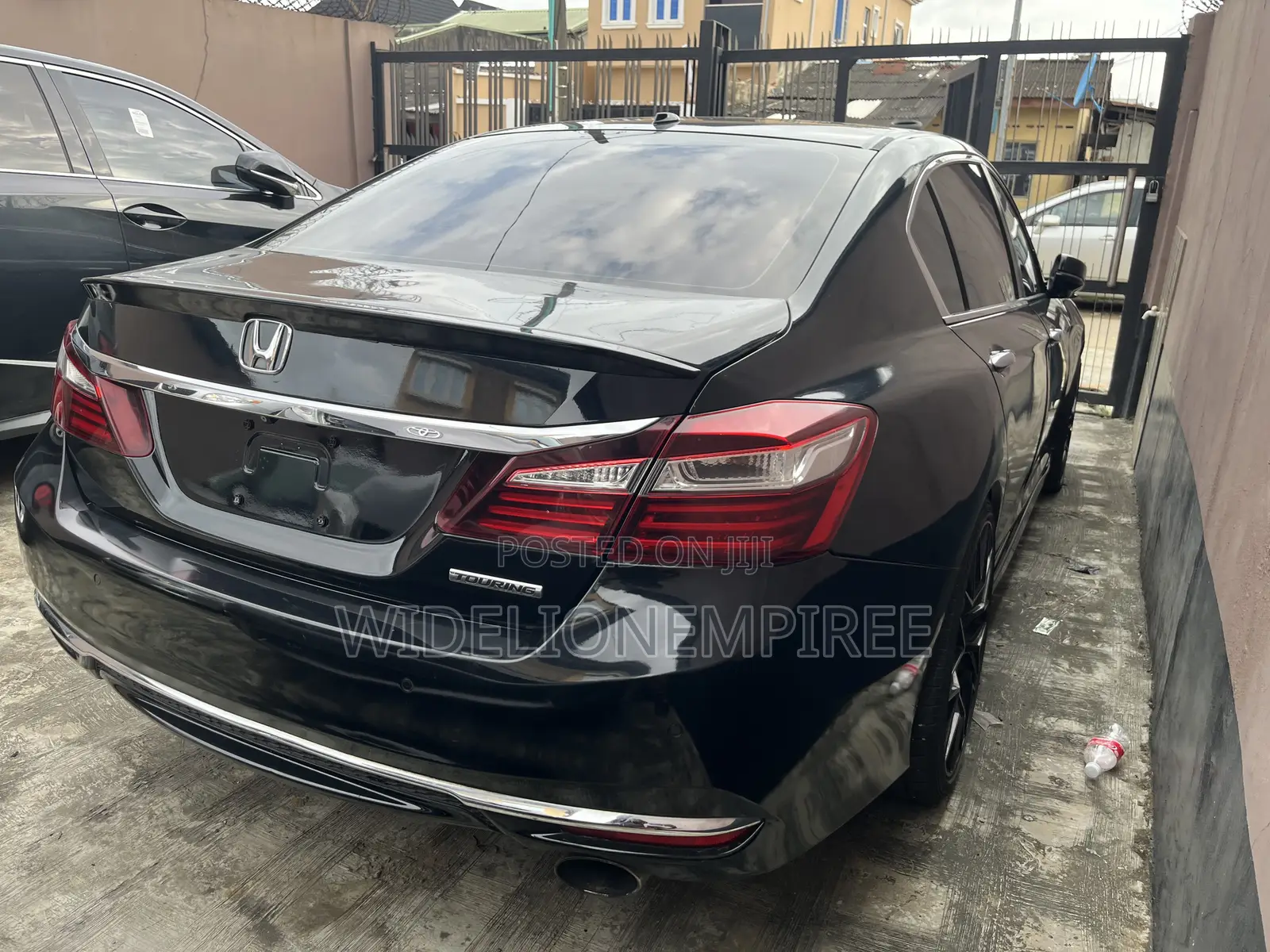 Honda Accord Touring 2dr Coupe FWD (3.5L 6cyl 6A) 2016 Black