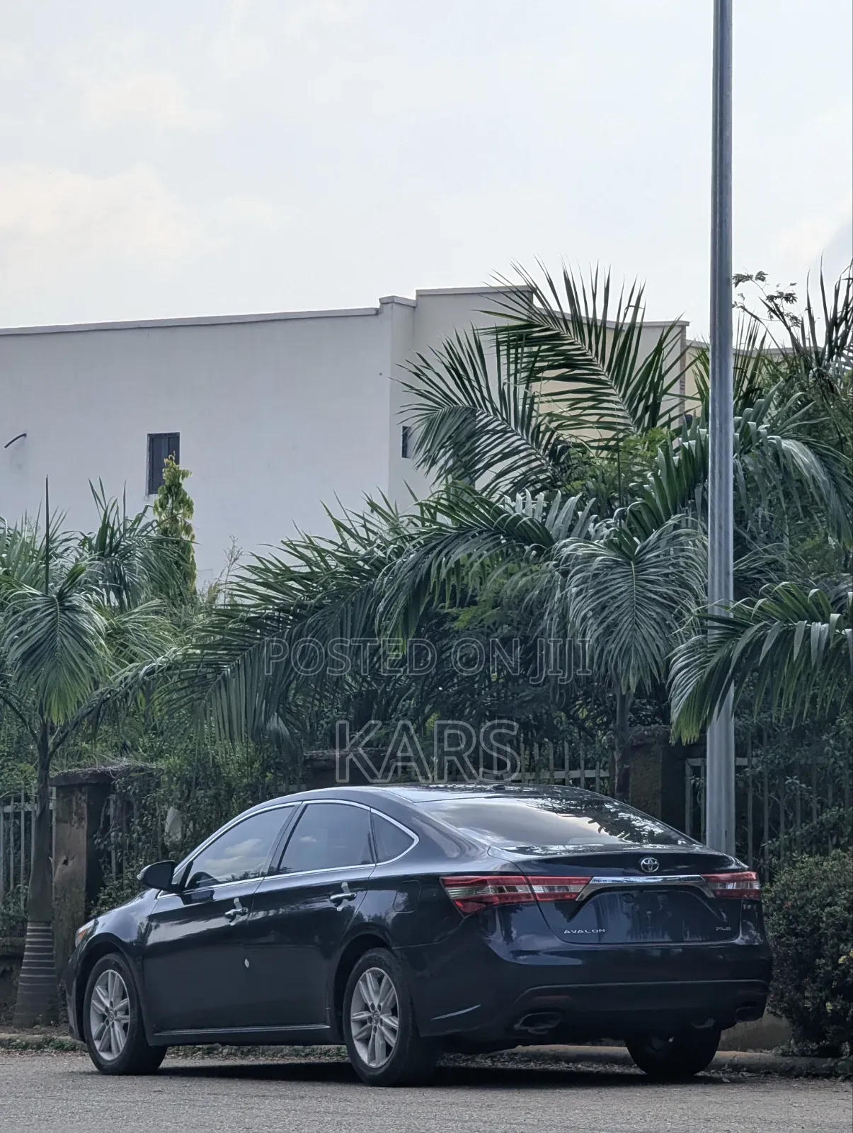 Toyota Avalon 2016 Purple