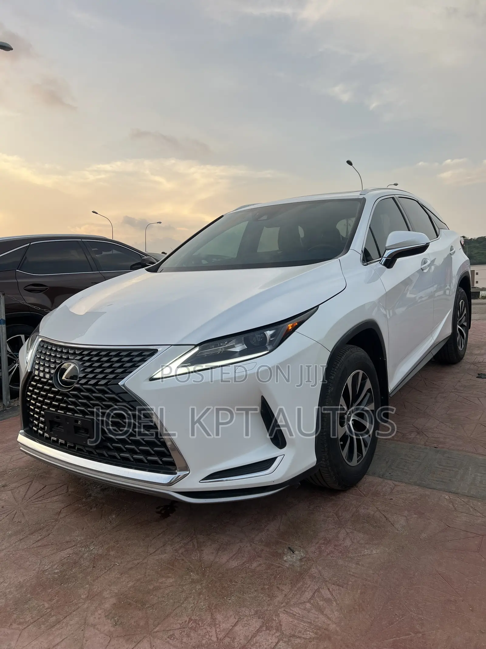 Lexus RX 2021 White