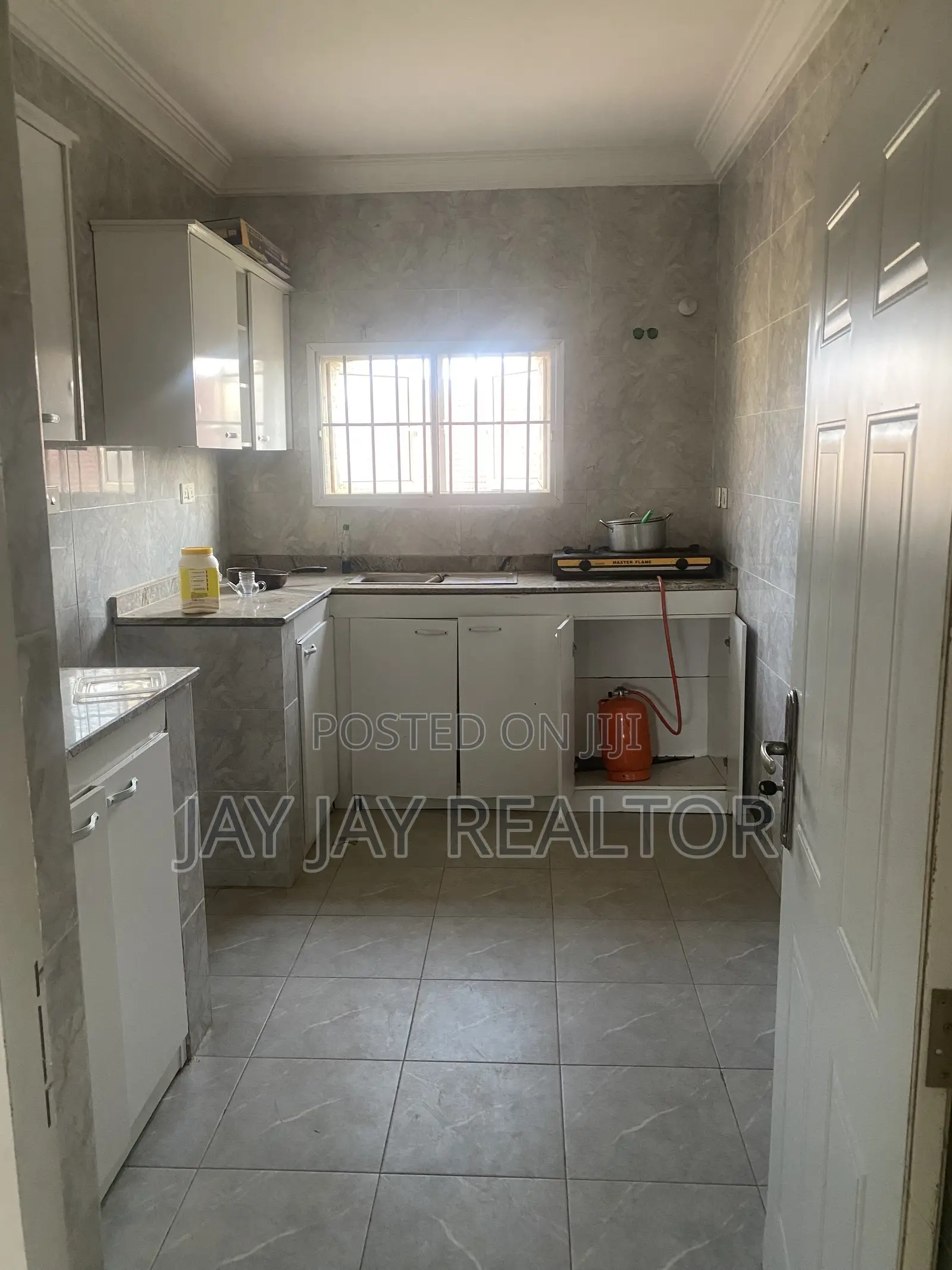 1bdrm Block of Flats in Jahi for rent
