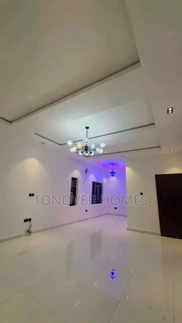 4bdrm Duplex in 79Th Estate Akwaka, Ruuodomaya for sale