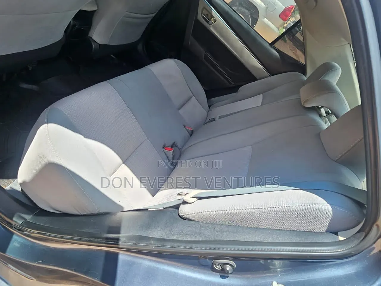 Toyota Corolla L 4dr Sedan (1.8L 4cyl 4A) 2014 Gray