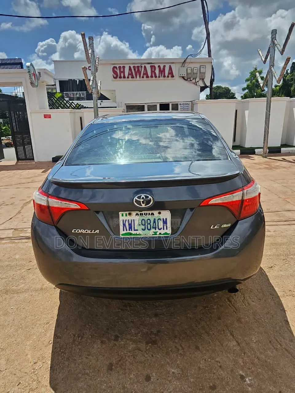 Toyota Corolla L 4dr Sedan (1.8L 4cyl 4A) 2014 Gray
