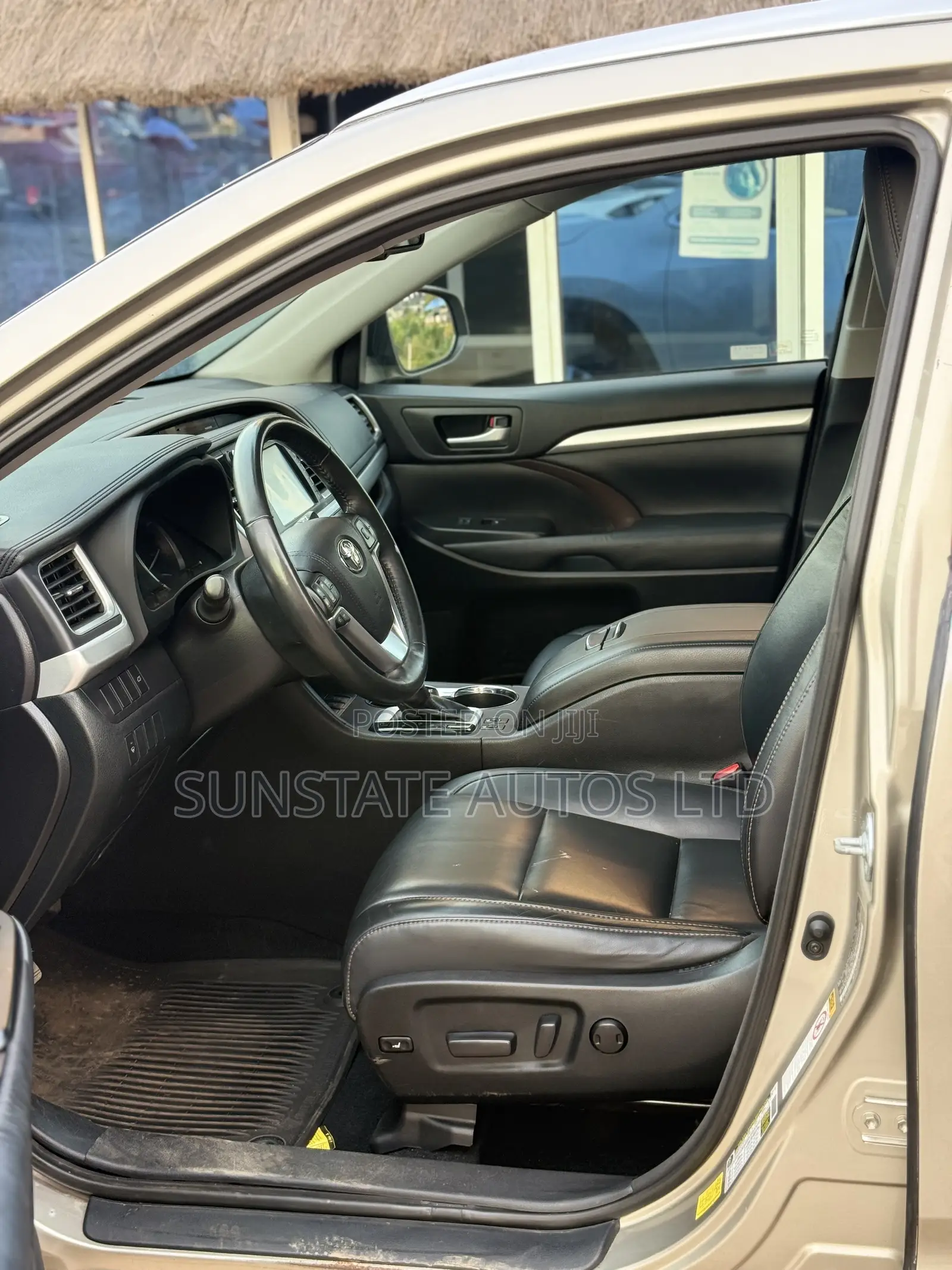 Toyota Highlander 2015 Gold