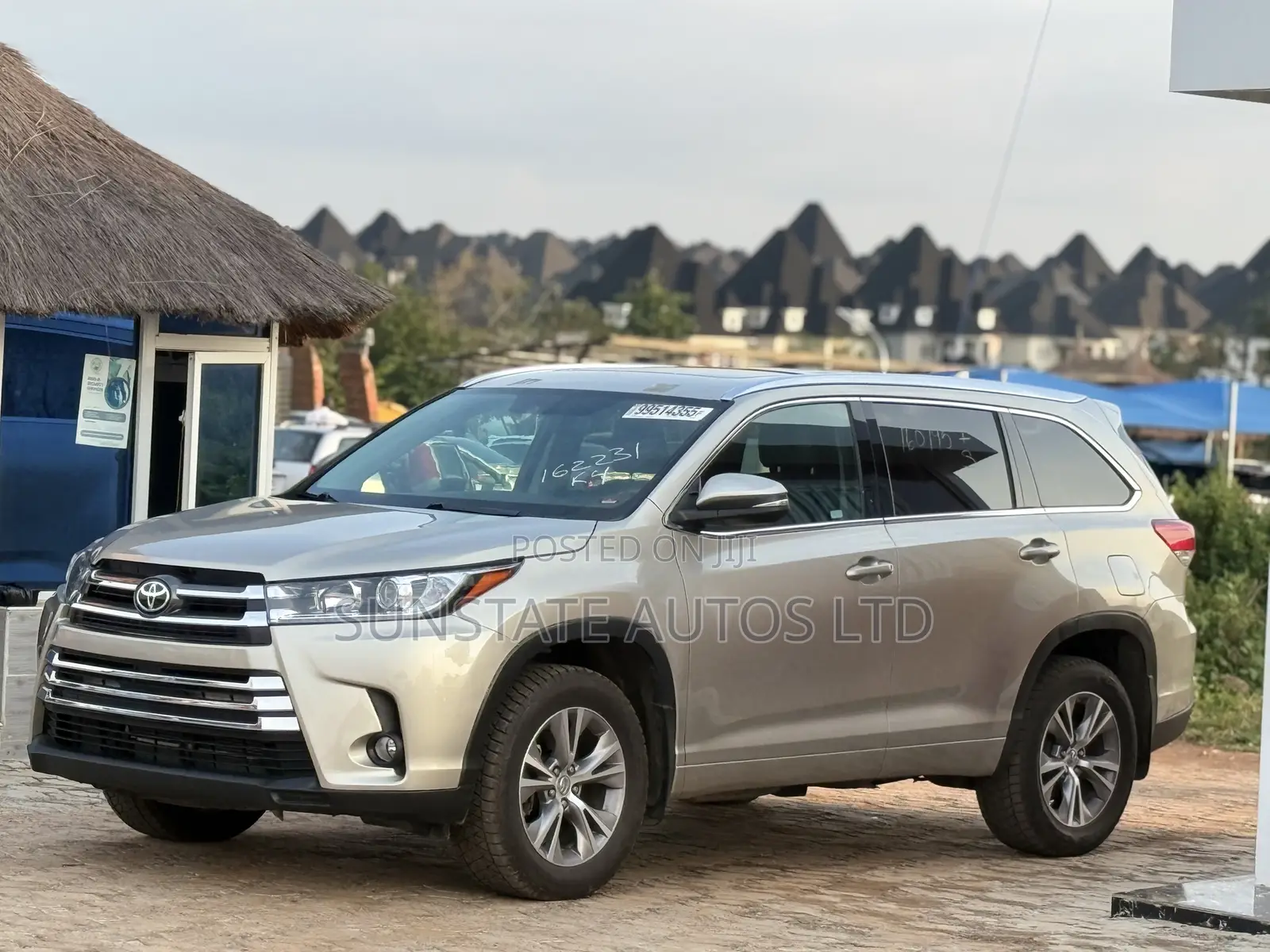Toyota Highlander 2015 Gold