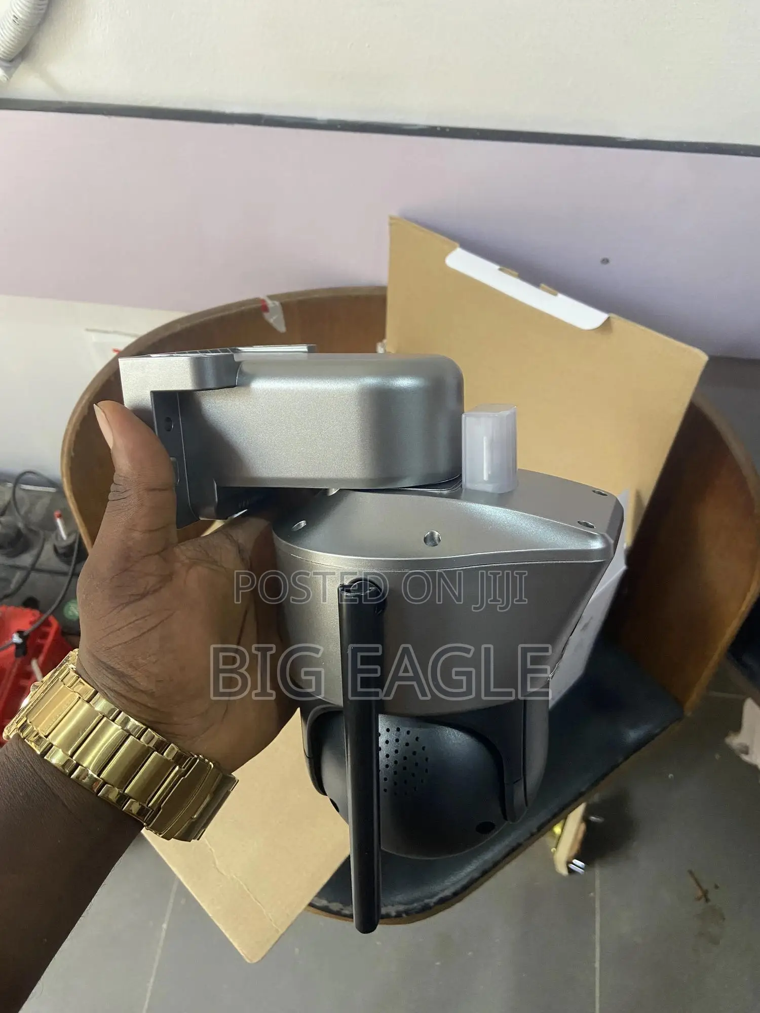V380 Pro 4g Dual Lens PTZ Solar Security Camera