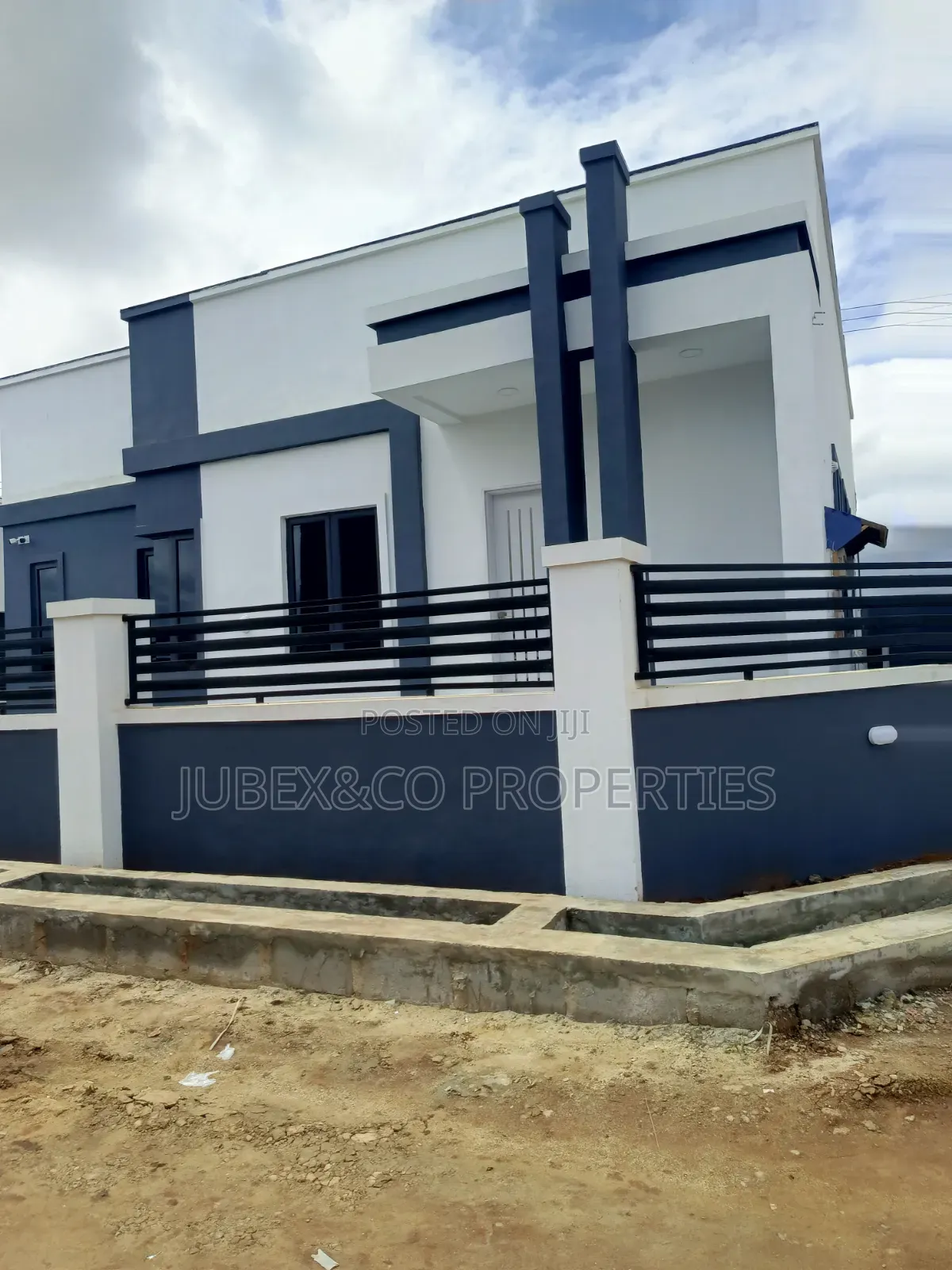 3bdrm Bungalow in Itele Sango Ota for sale