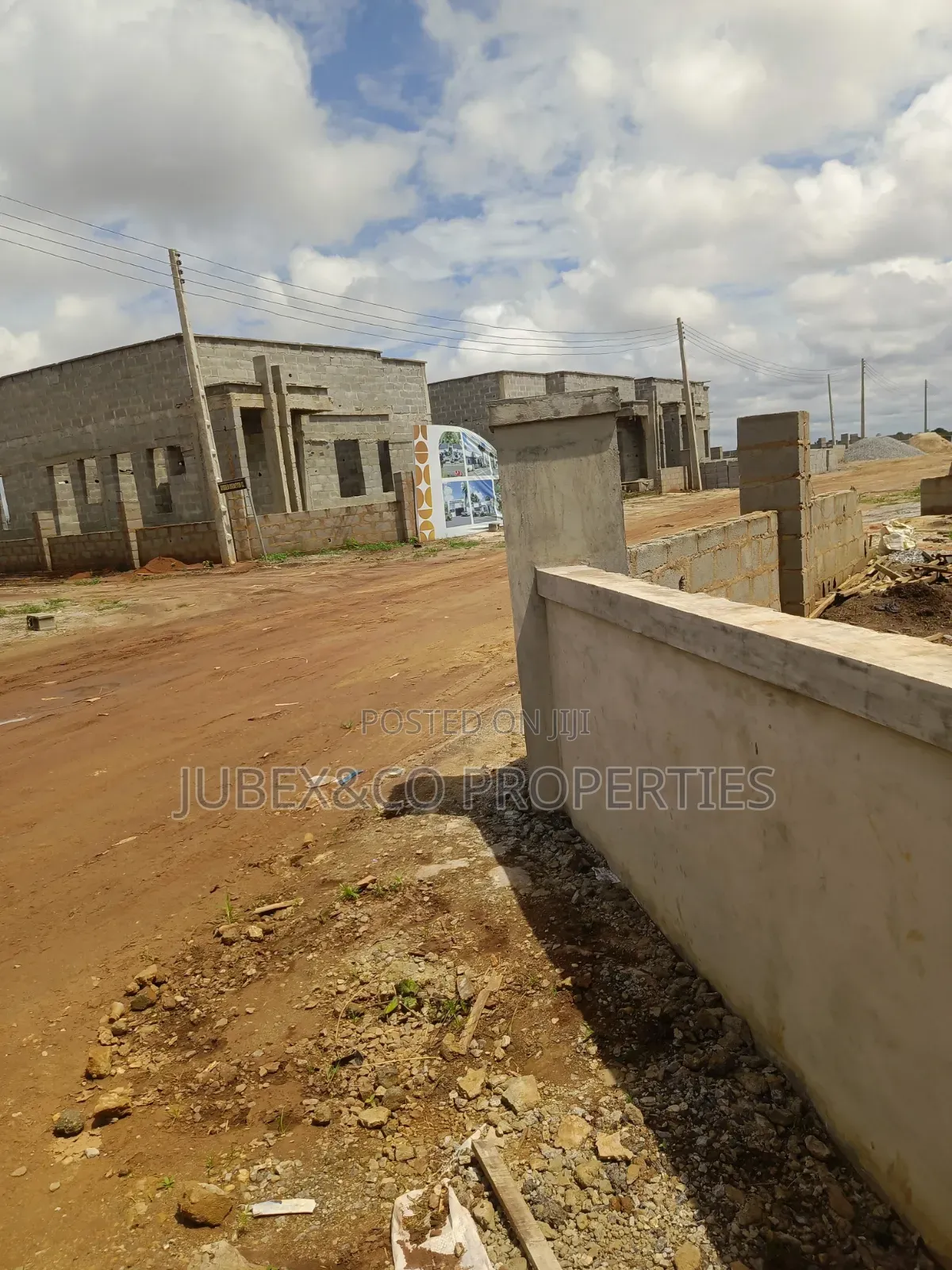3bdrm Bungalow in Itele Sango Ota for sale