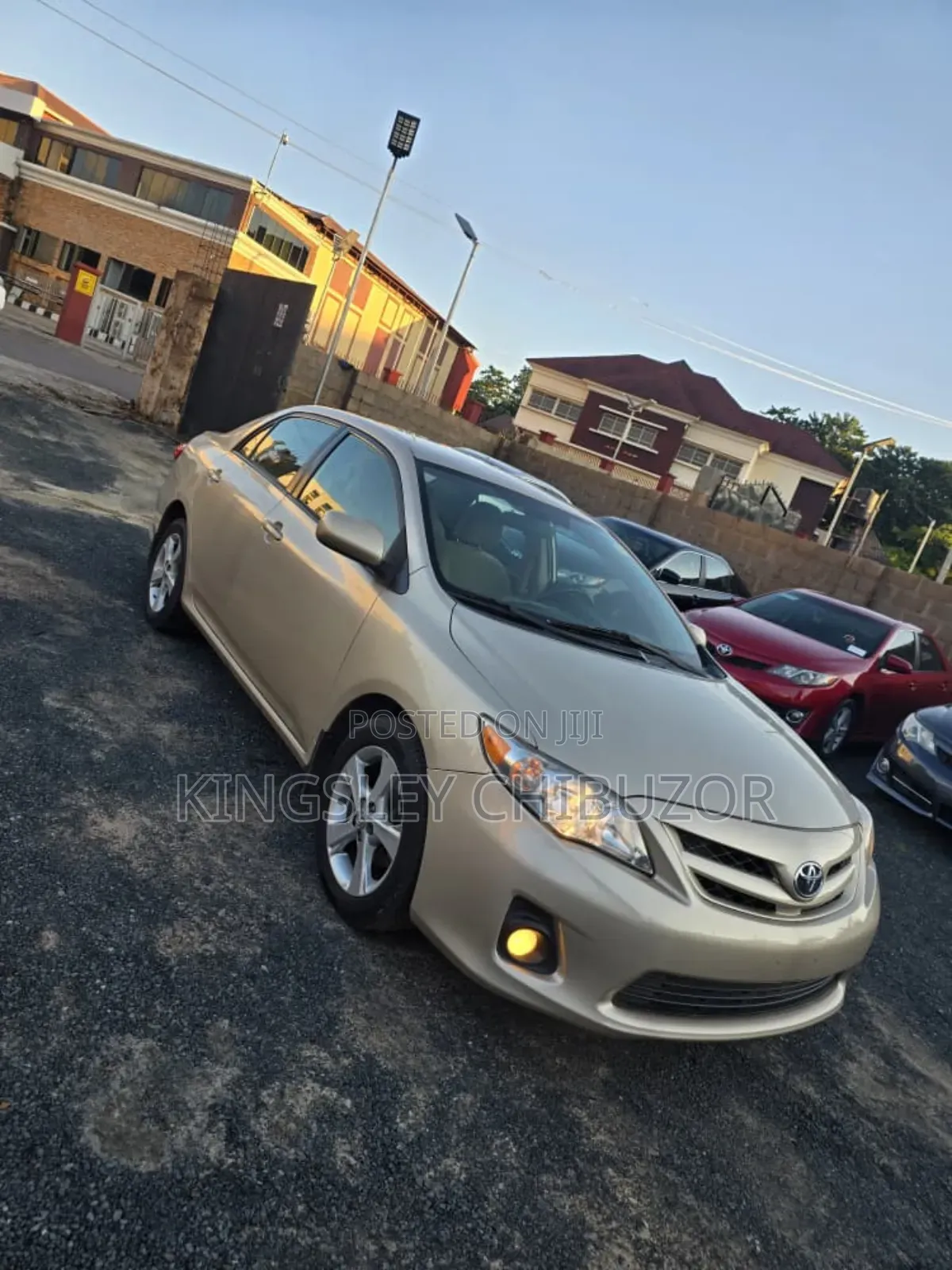 Toyota Corolla 2011 Gold