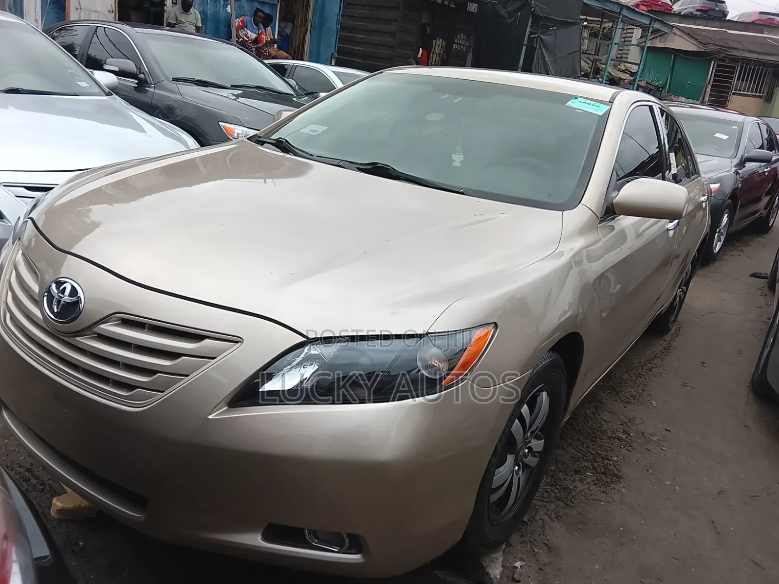 Toyota Camry 2008 Gold