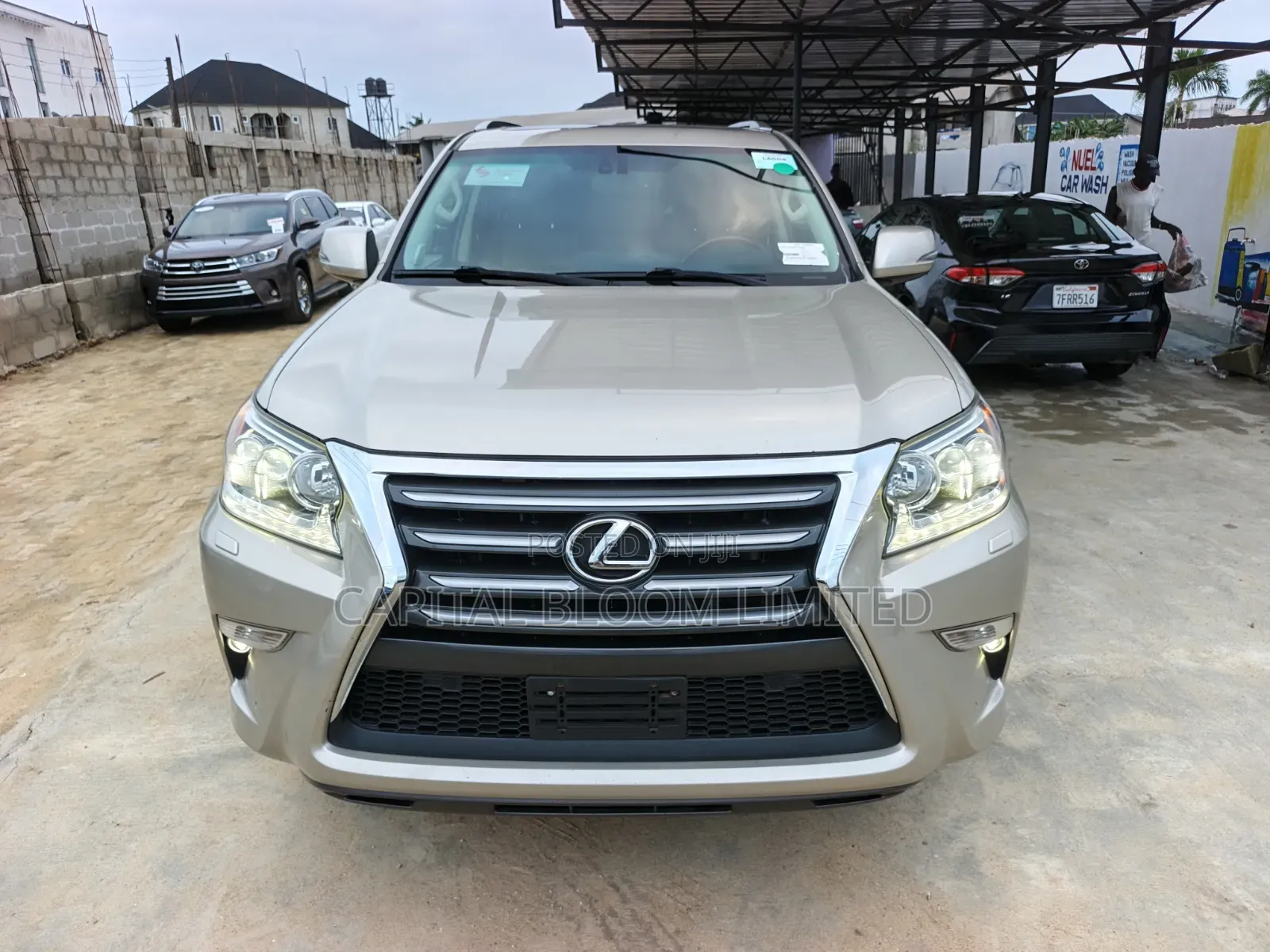 Lexus GX 460 Luxury 2015 Gold