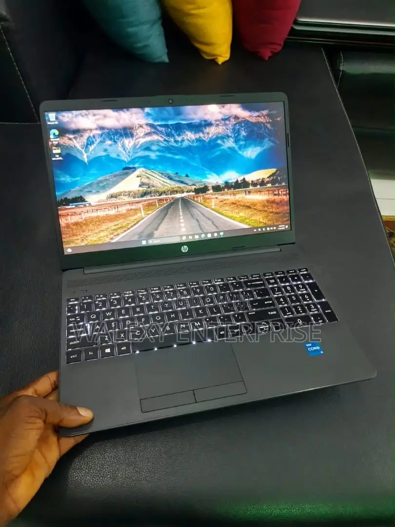 Laptop HP 240 G9 16GB Intel Core i5 SSD 256GB
