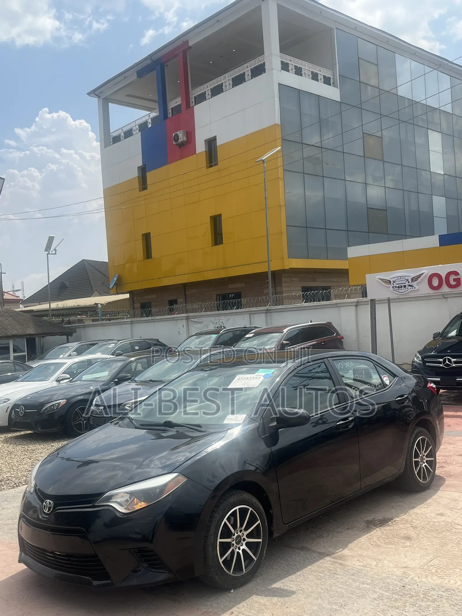 Toyota Corolla 2016 Black