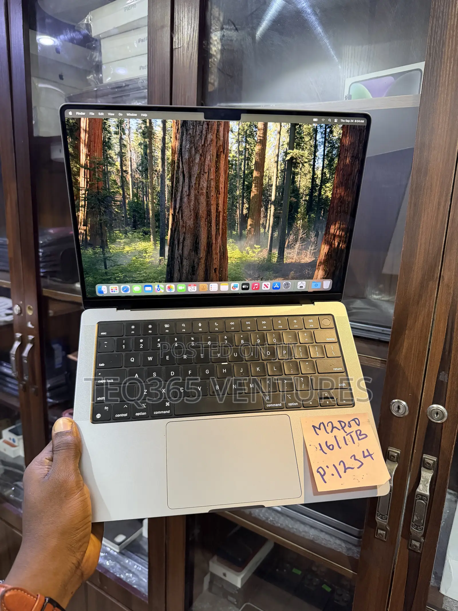 Laptop Apple MacBook Pro 2023 M2 Pro 16GB Apple M2 SSD 1T