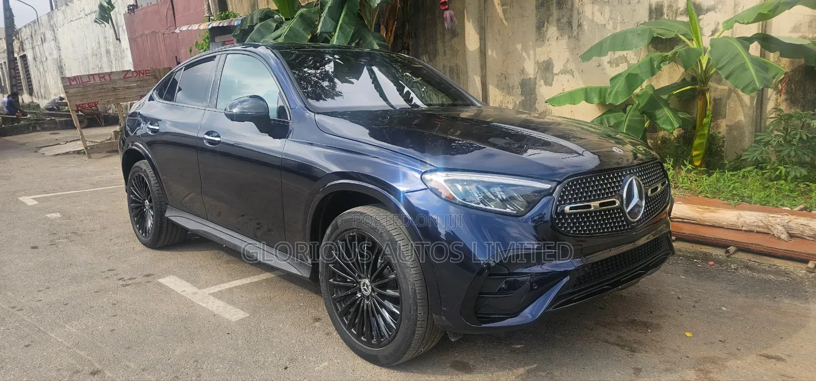Mercedes-Benz GLC-Class GLC 300 2024 Blue