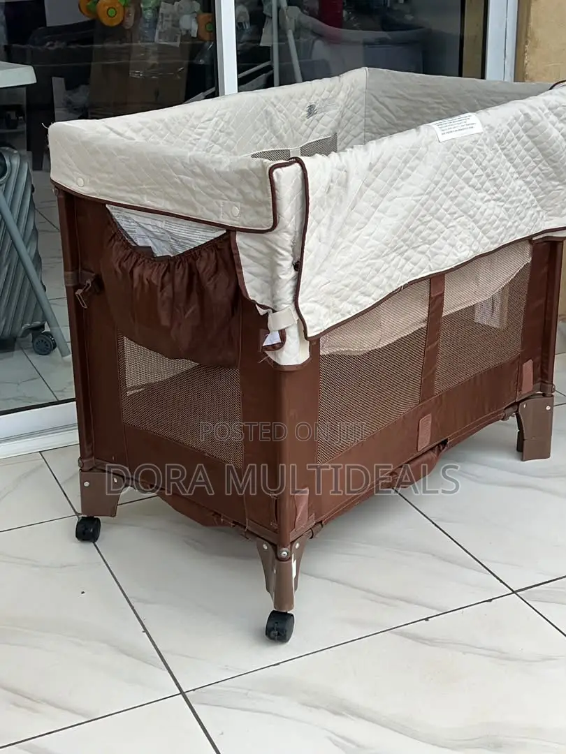 Arm’s Reach Mini Co-Sleeper Bedside Sleeper + Freestanding Bassinet