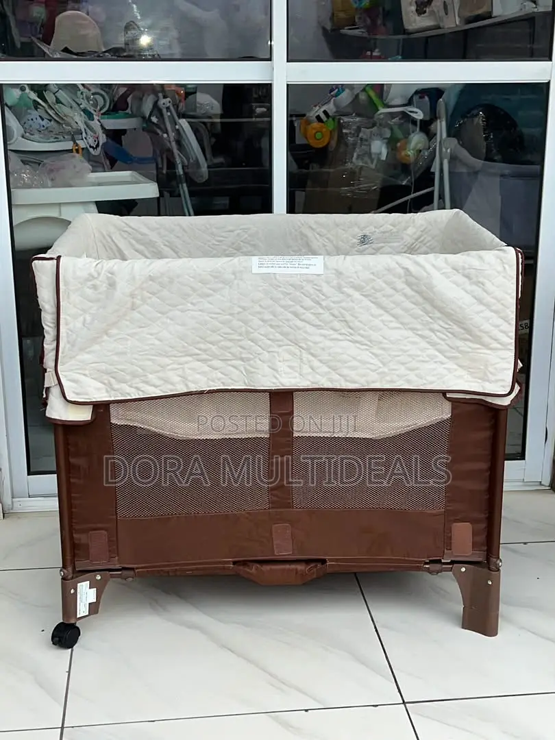 Arm’s Reach Mini Co-Sleeper Bedside Sleeper + Freestanding Bassinet