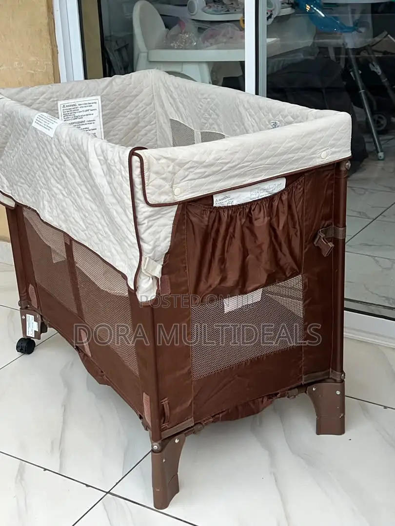 Arm’s Reach Mini Co-Sleeper Bedside Sleeper + Freestanding Bassinet