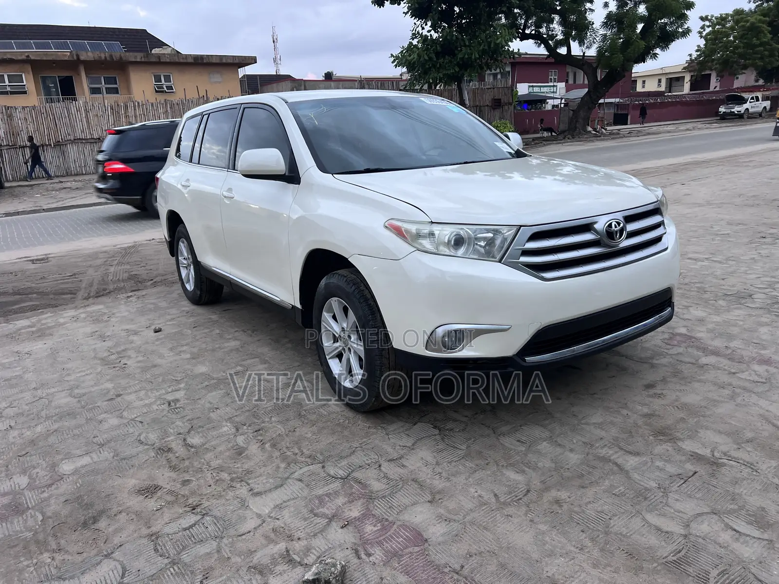Toyota Highlander 2.7L 2WD 2013 Off white