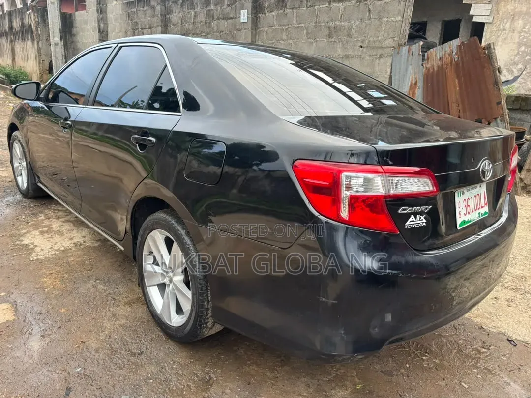 Toyota Camry LE 4dr Sedan (2.5L 4cyl 6A) 2013 Black