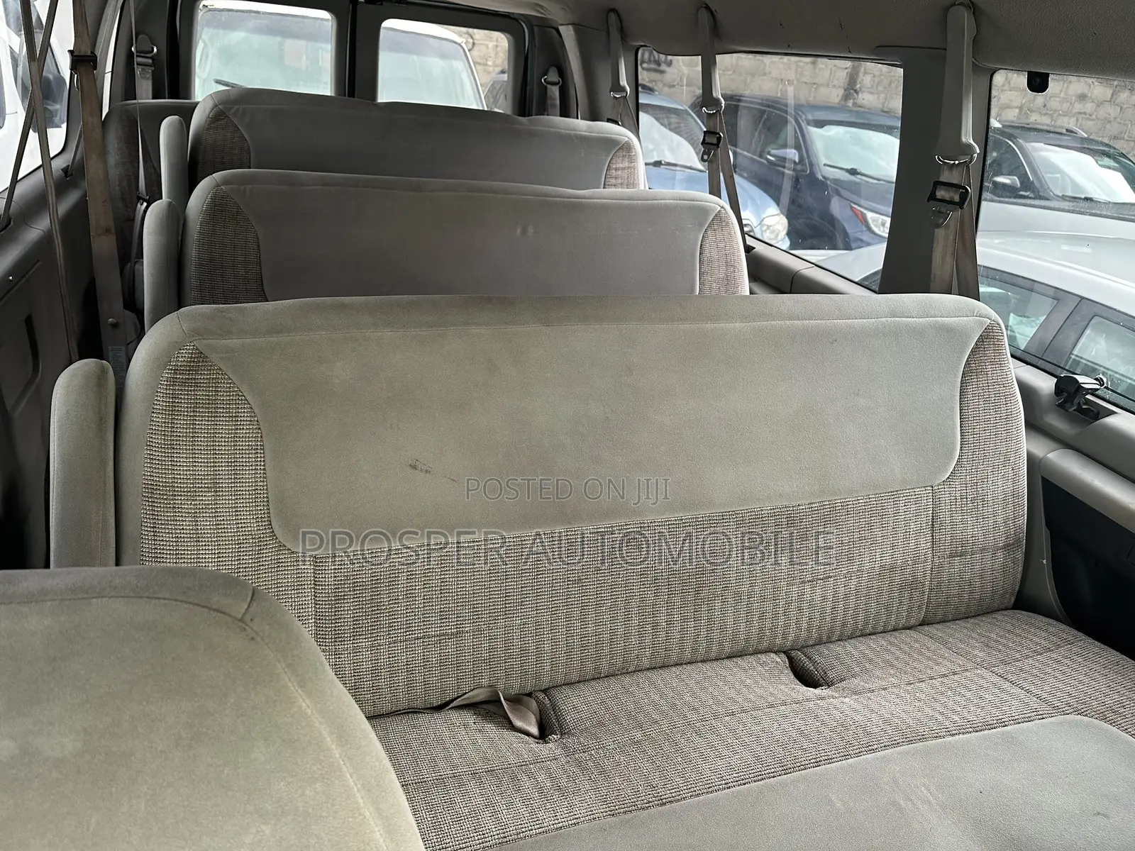 Ford E350 2006 White