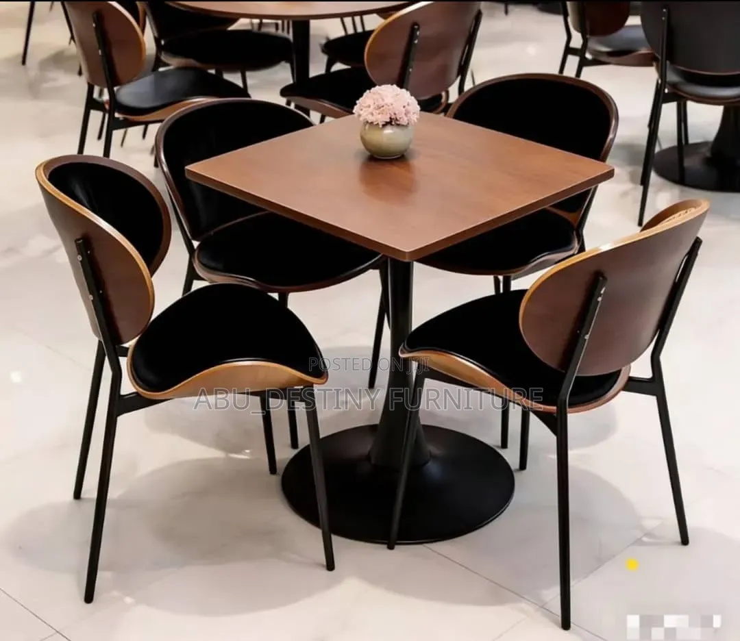 4 Seater Cafe/Restaurant Table Set