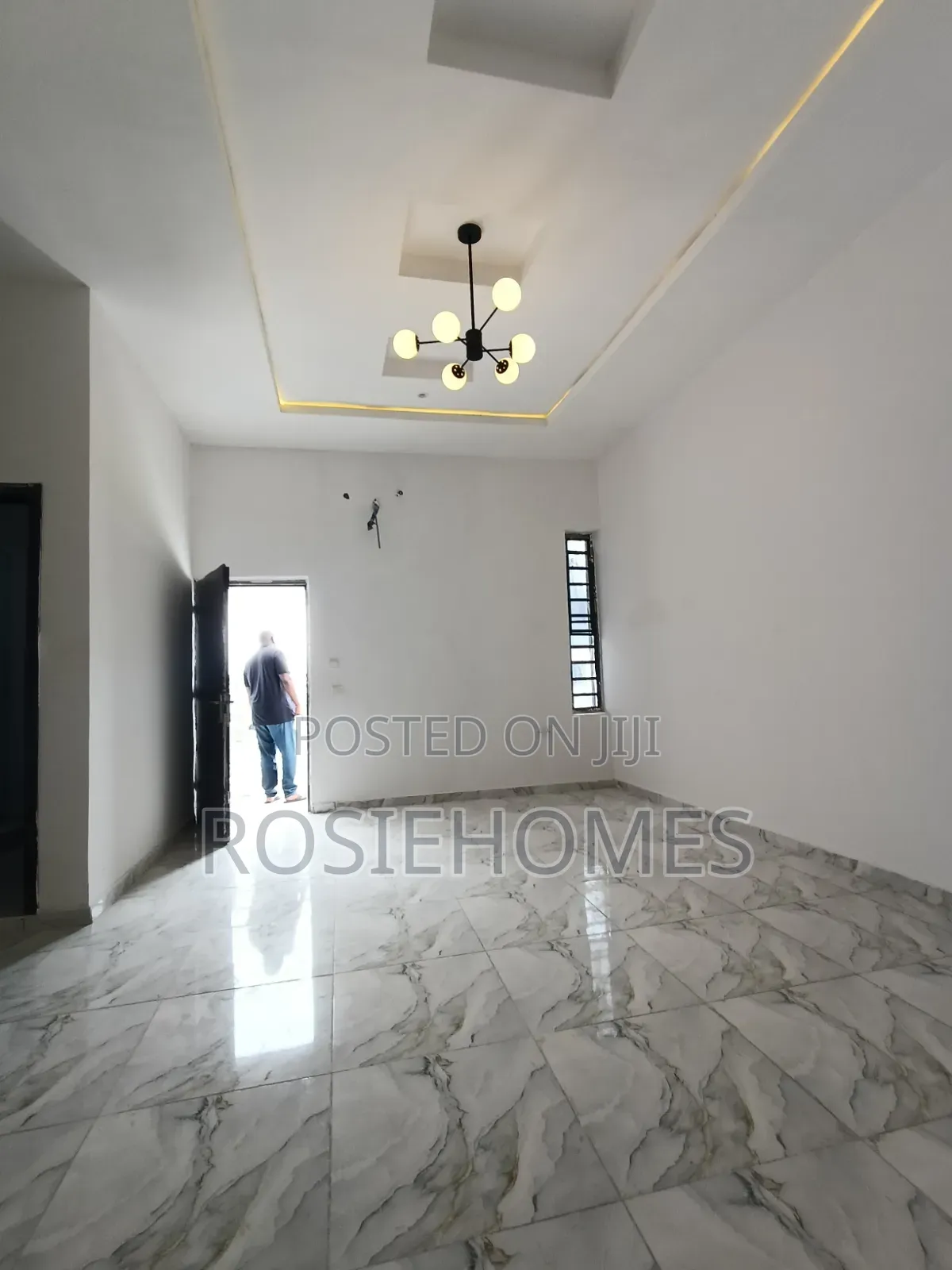 4bdrm Duplex in General Paint, Sangotedo for rent