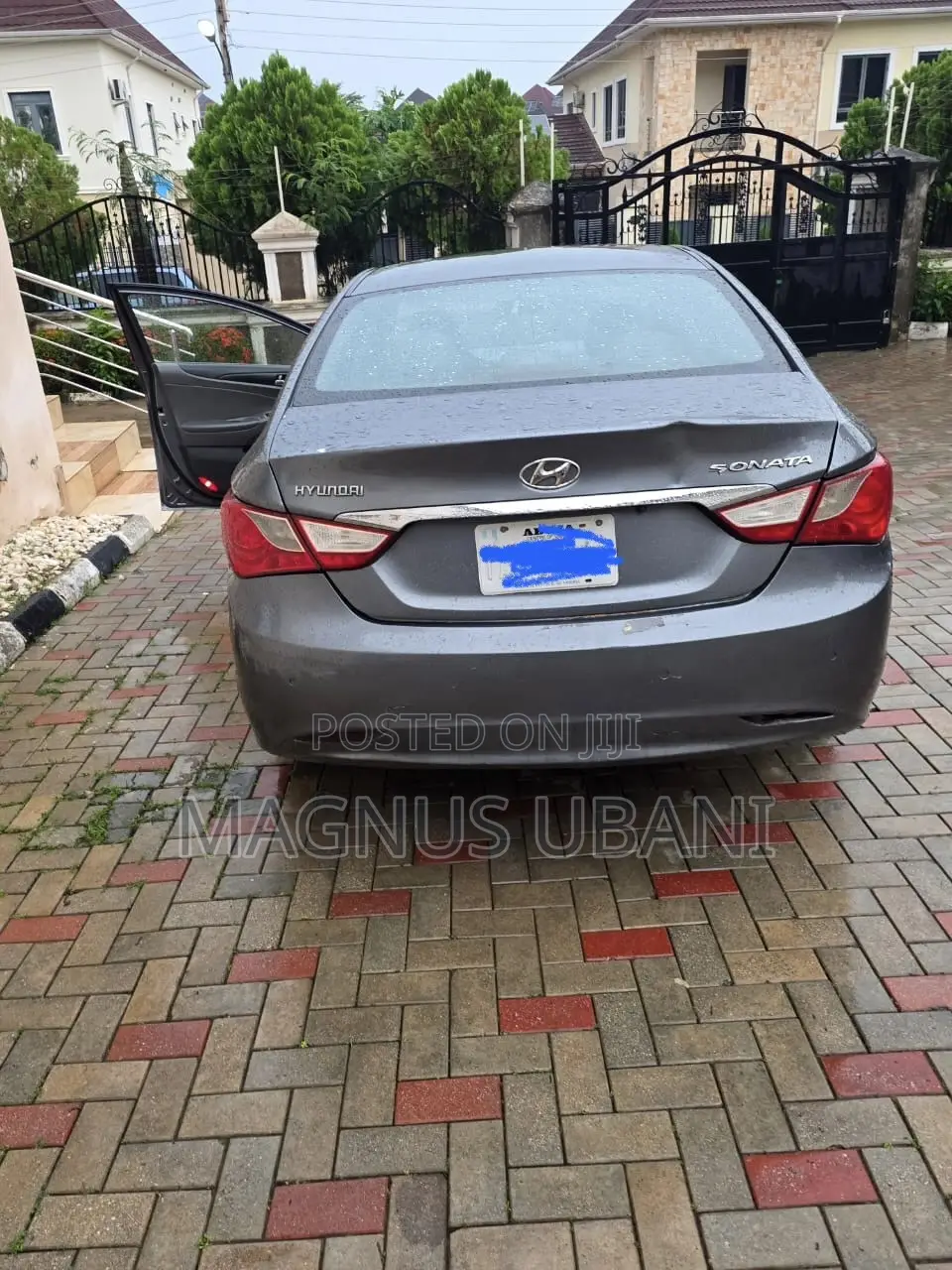 Hyundai Sonata Limited 2.0T Sedan (2.0L 4cyl 6A) 2012 Gray