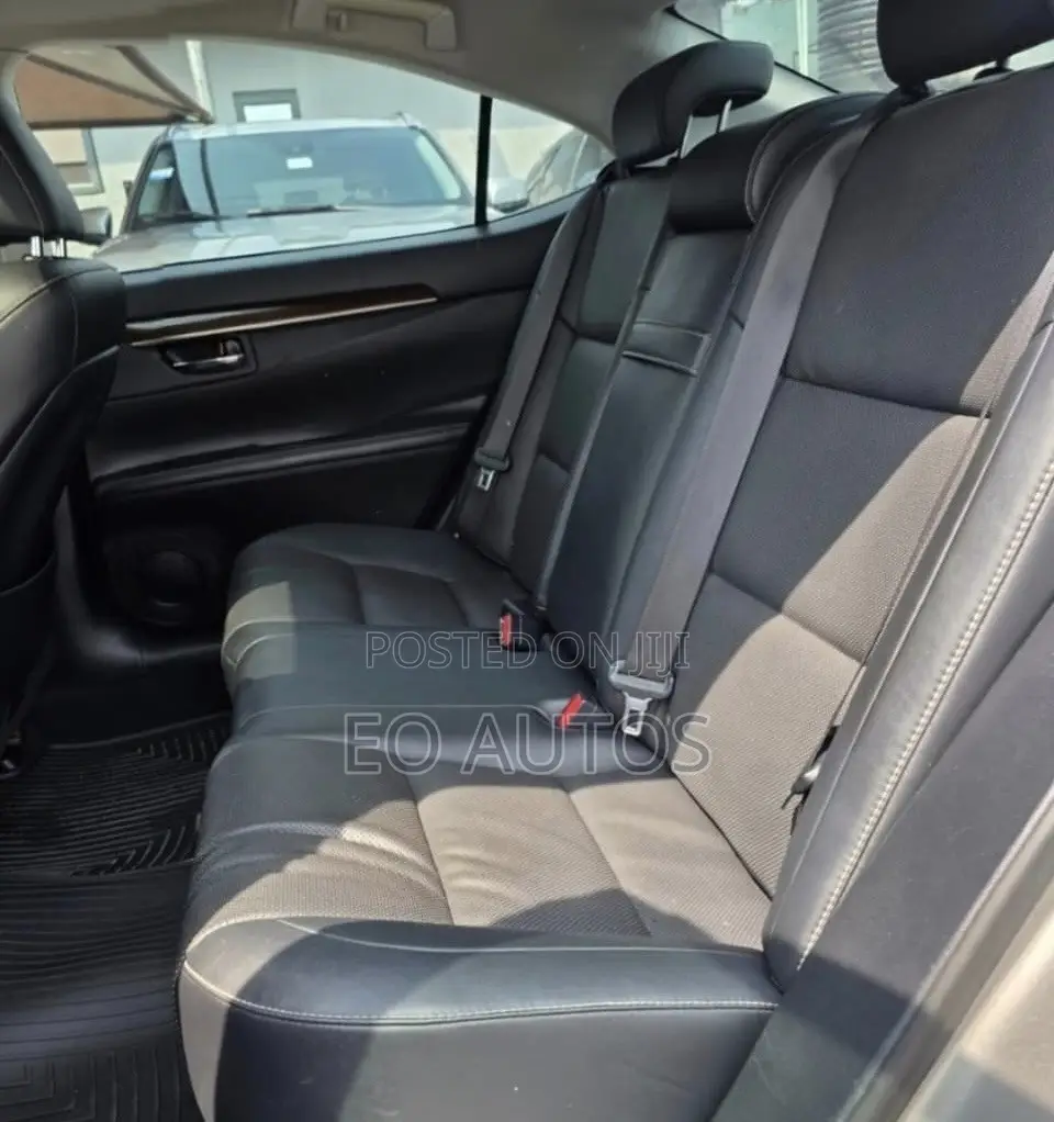 Lexus ES 350 FWD 2015 Silver