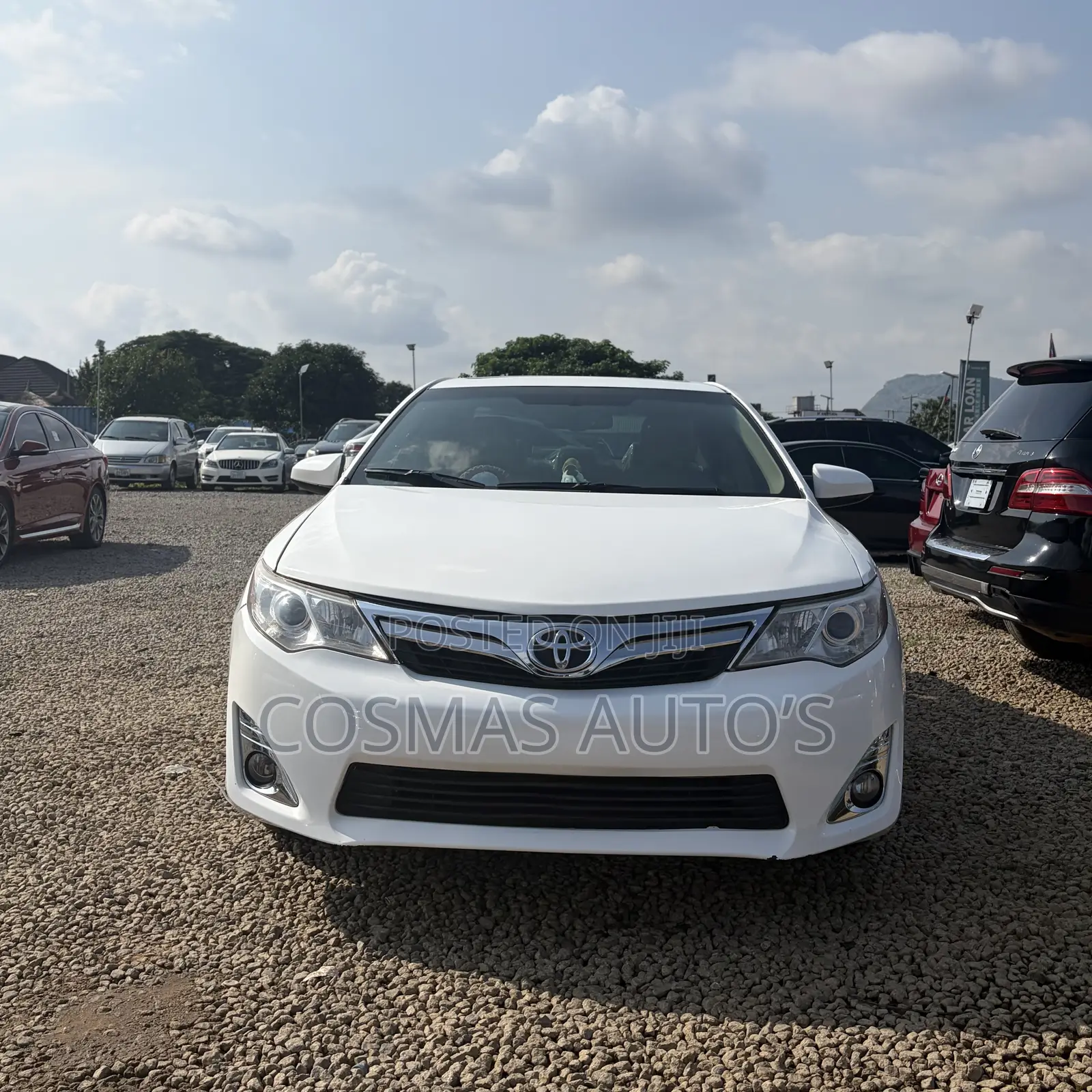 Toyota Camry XLE 4dr Sedan (2.5L 4cyl 6A) 2014 White