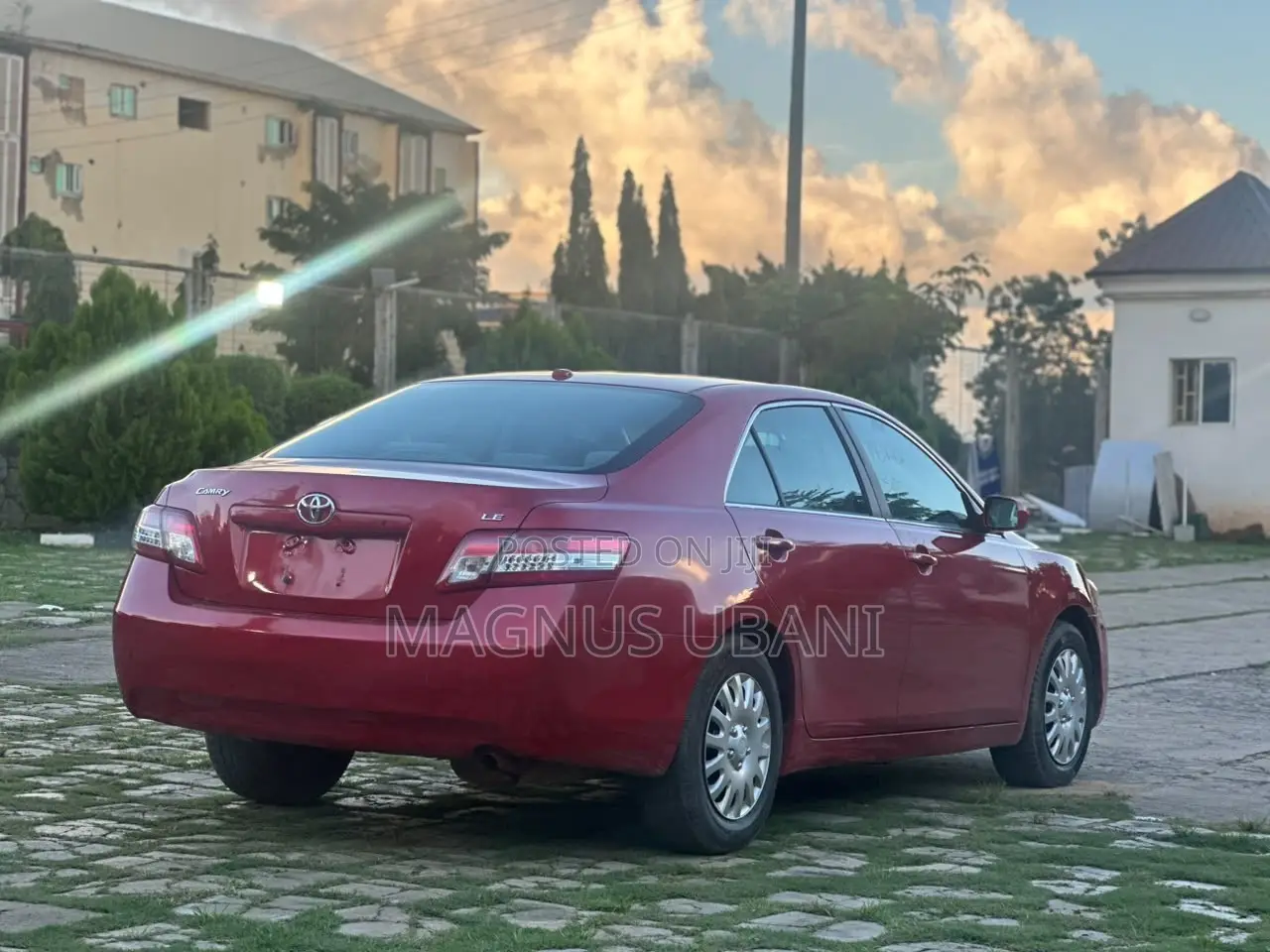 Toyota Camry LE 4dr Sedan (2.5L 4cyl 6A) 2011 Red