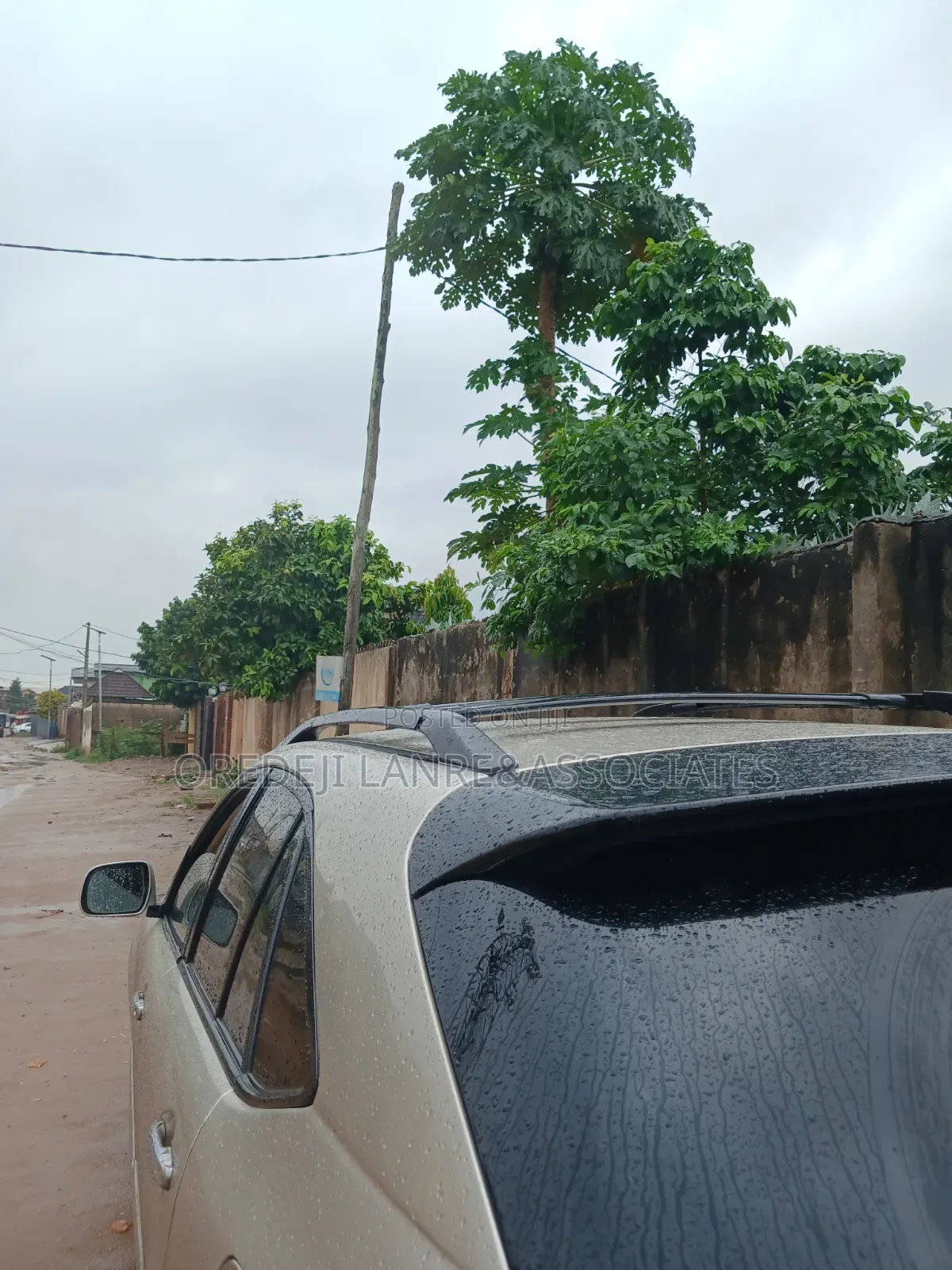 5bdrm Bungalow in Off Oguntade, Iju-Ishaga for sale