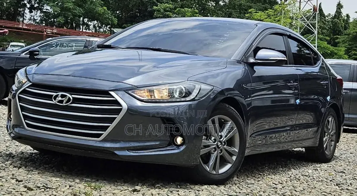 Hyundai Elantra Limited Sedan FWD (2.0L 4cyl 6A) 2017 Gray