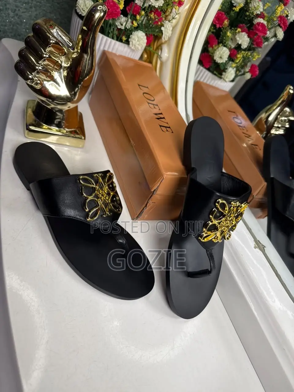 Luxury Loewe Flat Slippers