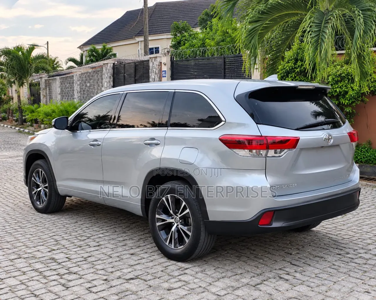 Toyota Highlander 2017 Silver