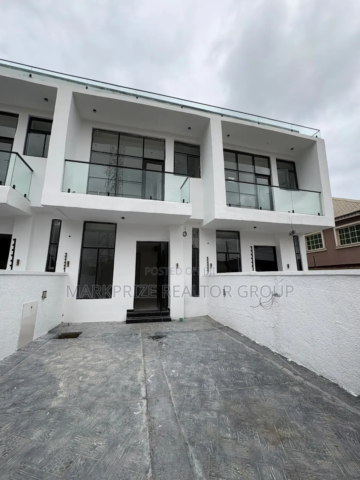 3bdrm Duplex in Ajah Lekki Lagos for sale