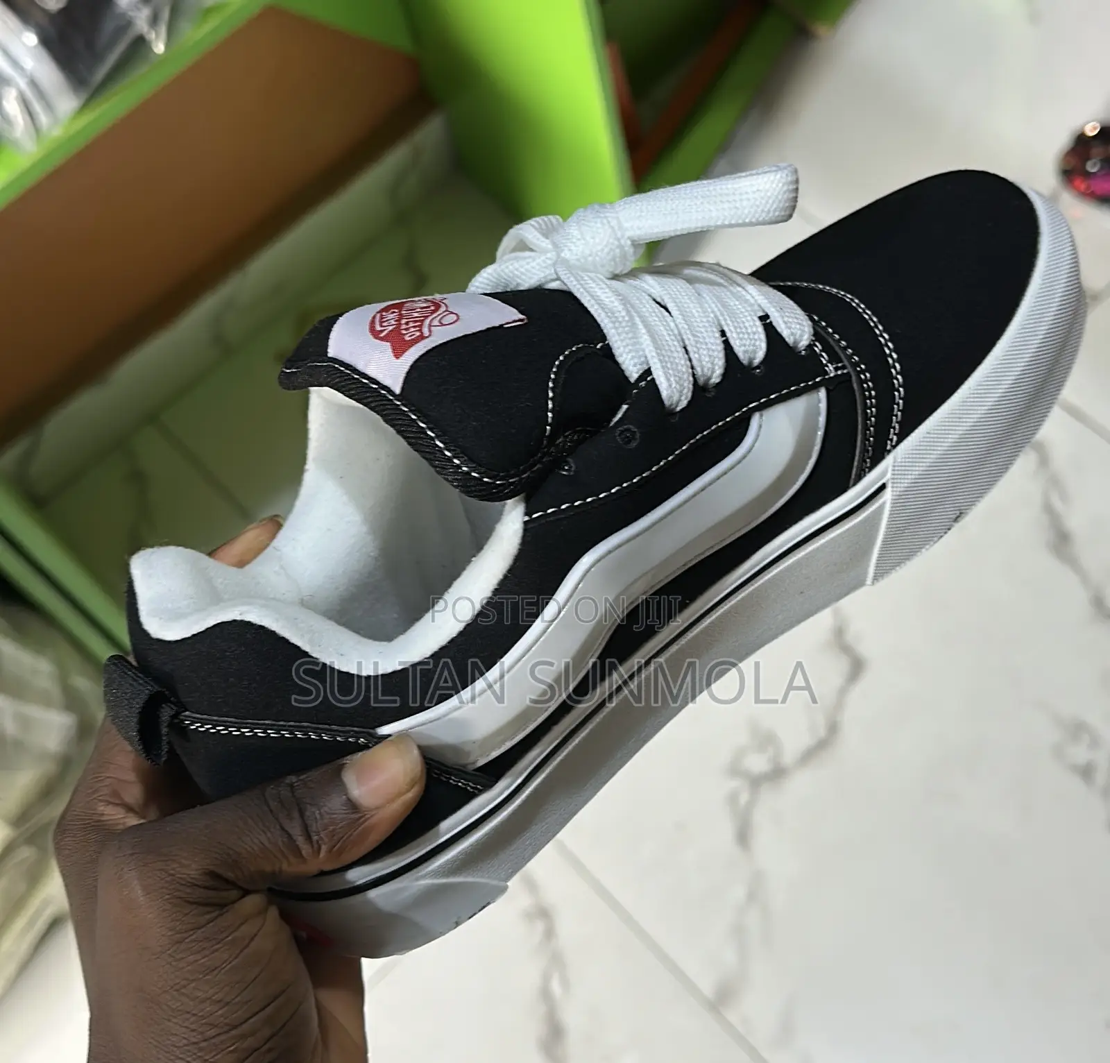 VANS Knu Skool Sneakers