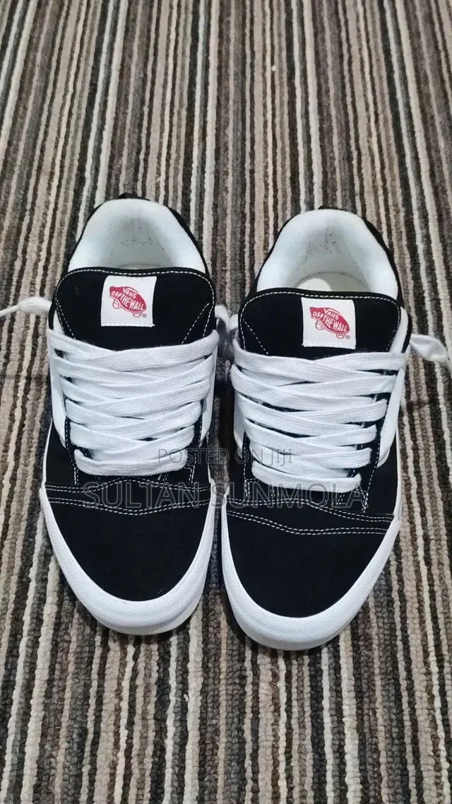 VANS Knu Skool Sneakers