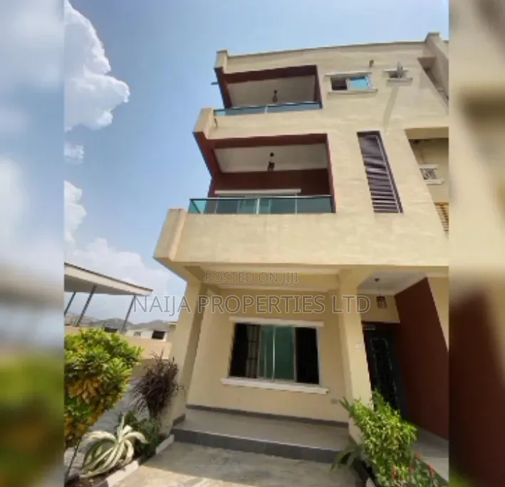 3bdrm Maisonette in Meridian Park Estate, Awoyaya for rent