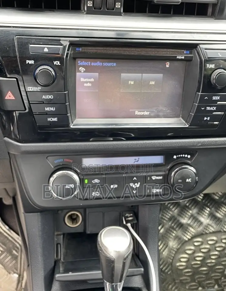 Toyota Corolla L 4dr Sedan (1.8L 4cyl 4A) 2014 Black