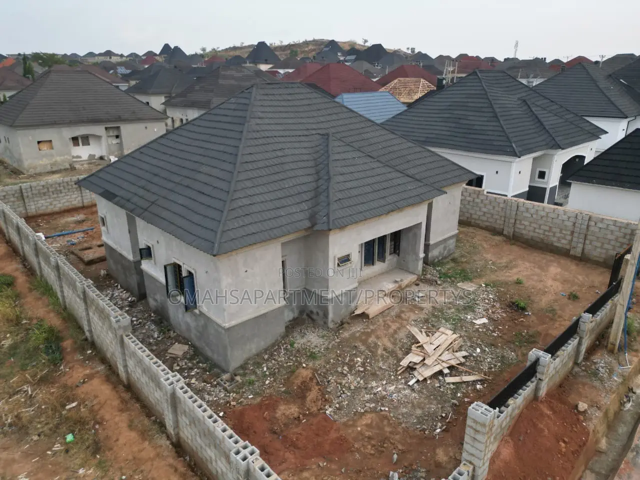 3bdrm Bungalow in Verizon Estate, Dawaki for sale