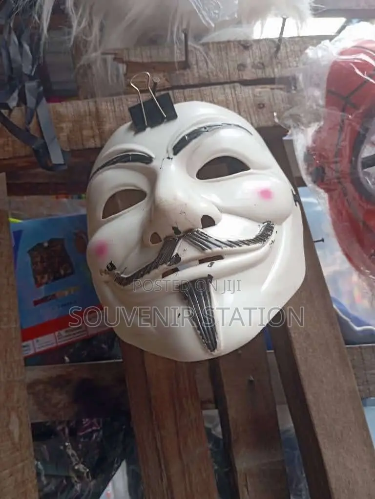 Azonto White. Party Mask X 12