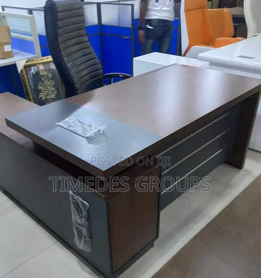 Executive Quality Modern Office Table