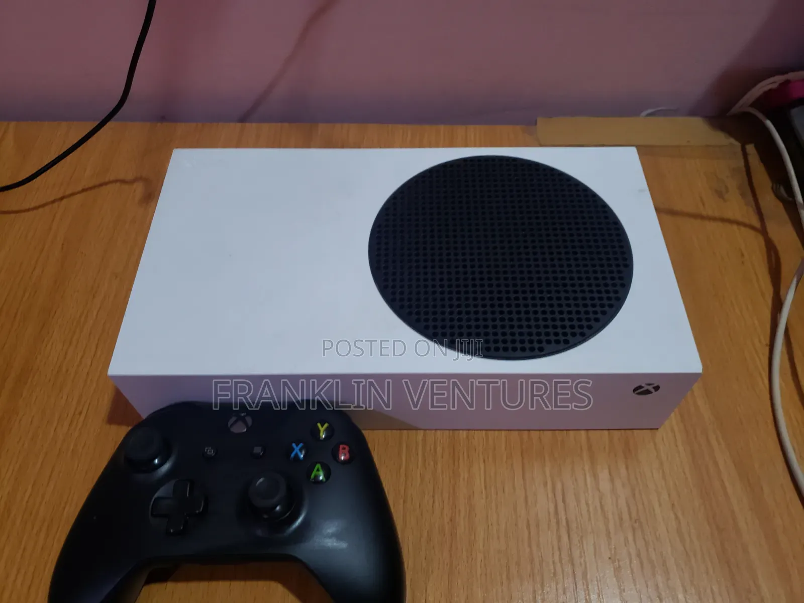 Xbox Series S With FC27+ 4 More Games and One Pad