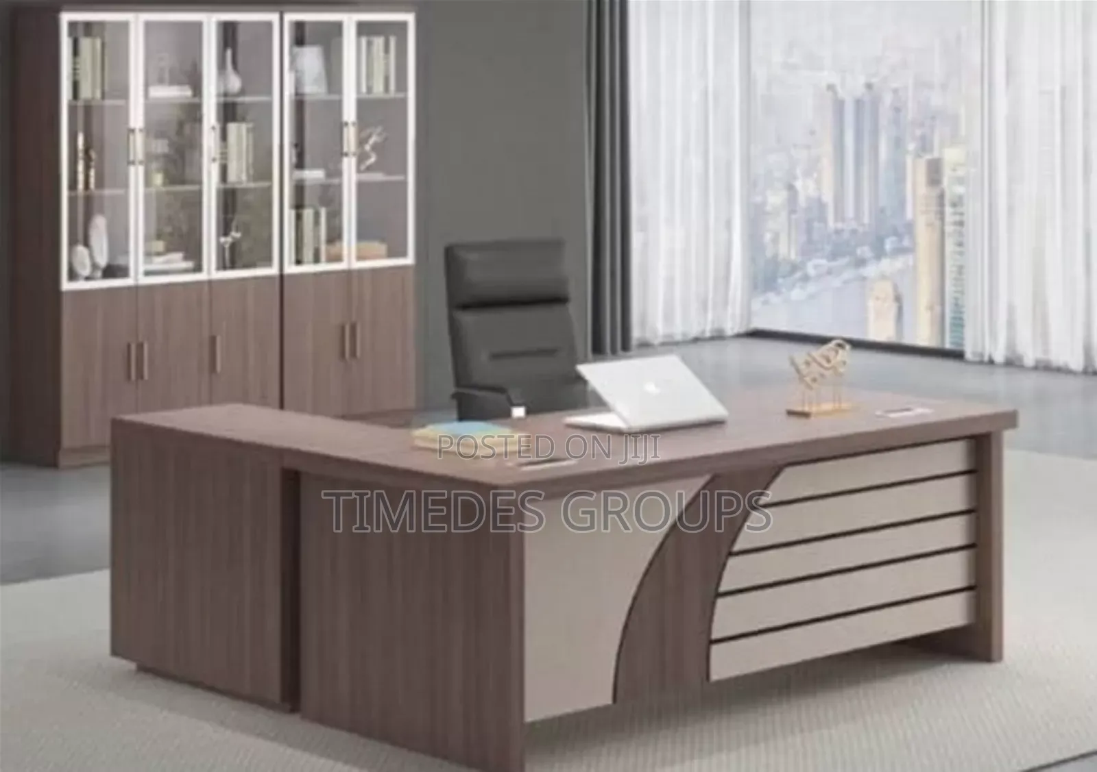 Standard Quality Modern Office Table